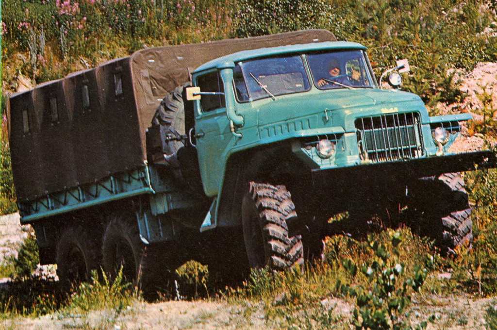 Вехи автомобильной истории автозавода «Урал» - выпуск трехосного «Урала-375»